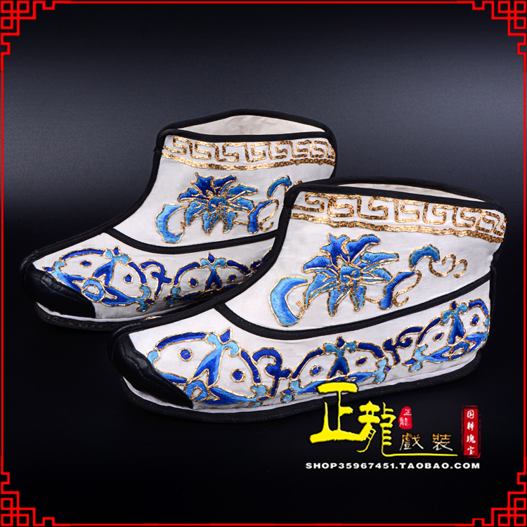 南沙群岛三岔口武生薄底 手绣绣花快靴